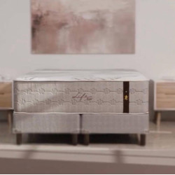 Colchão Queen  Molejo Life c/ Molas ensacadas 158x198x33cm - Bege