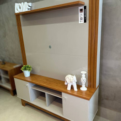 Estante Home Balsamo  para Tvs até 65" - Cinamomo/ Off White Estante Home Balsamo  para Tvs até 65" - Cinamomo/ Off White