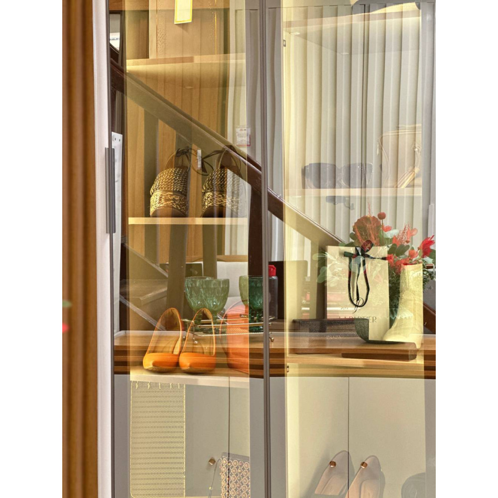 Sapateira Innova Com 2 portas Reflecta Com Pés Com Led Innova - Off White 