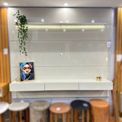 Home Royal 220 c/ Nicho Nobre e Led para Tvs até 75" - Off White Home Royal 220 c/ Nicho Nobre e Led para Tvs até 75" - Off White