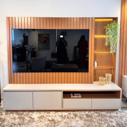 Home Theater Cancun para TVs de até 82 Polegadas - Freijó / Off White Matte Home Theater Cancun para TVs de até 82 Polegadas - Freijó / Off White Matte