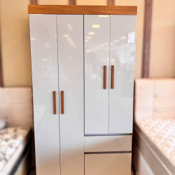 Guarda Roupa Oregon c/ 4 Portas e 2 Gavetas - Cinamomo/Off White Guarda Roupa Oregon c/ 4 Portas e 2 Gavetas - Cinamomo/Off White