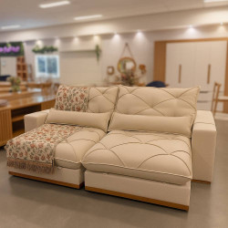 Sofá Pacco Rabanne Retrátil e Reclinável 2,50cm - Linho Bege  Sofá Pacco Rabanne Retrátil e Reclinável 2,50cm - Linho Bege