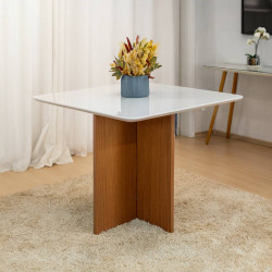 Mesa de Jantar Helo 90x90 - Freijo/Off White  Mesa de Jantar Helo 90x90 - Freijo/Off White