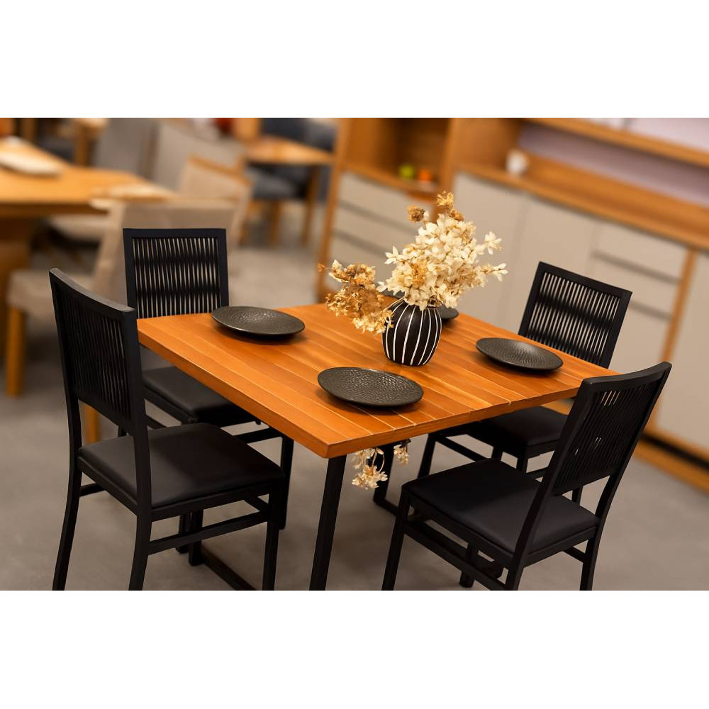 Mesa de Jantar Italia 120x80  c/ 4 Cadeira Barcelona  - Preto 