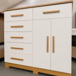 Cômoda Xangai 2 Portas 6 Gavetas - Cinamomo/Off White Cômoda Xangai 2 Portas 6 Gavetas - Cinamomo/Off White