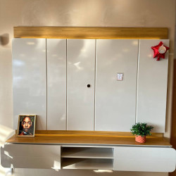 Home Suspenso Zurique c/ Led para Tvs até 75" - Tauari/Off White Fosco Home Suspenso Zurique c/ Led para Tvs até 75" - Tauari/Off White Fosco