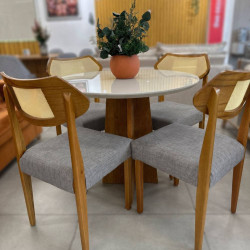 Mesa de Jantar Daila Tampo c/ Vidro 90x90 c/4 Cadeira Itaipava - Linho Cinza
