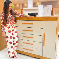 Cômoda Rayane 5 Gavetas com 1 Porta - Cinamomo/Off White