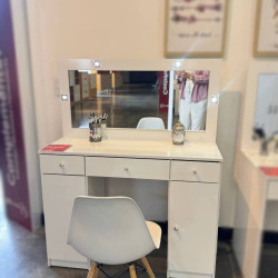 Penteadeira Camarim Carisma c/ 2 Portas 3 Gavetas - Demóbile - Branco