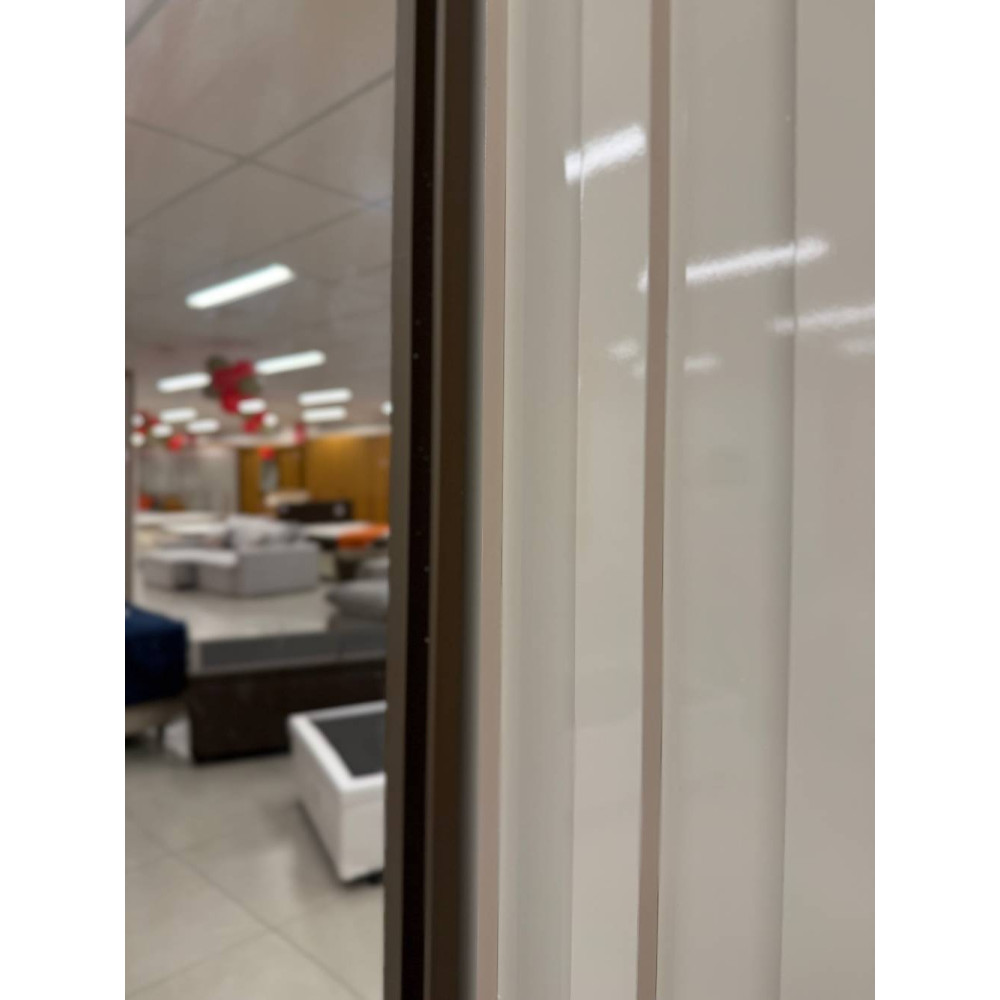 Guarda Roupa Casal Athenas com Espelho e 3 Portas de Correr - Off White