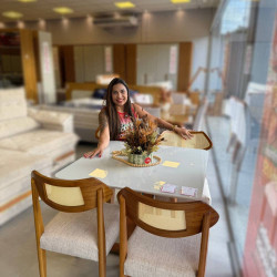 Mesa de Jantar Pedro 90x90 c/ 4 Cadeiras Itaipava Linho Bege - Mel / Off White