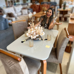 Mesa de Jantar Londrina 120x80cm Tampo Off White com 4 cadeiras Amsterdã - Veludo Capuccino Mesa de Jantar Londrina 120x80cm Tampo Off White com 4 cadeiras Amsterdã - Veludo Capuccino
