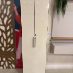 Armário Multiuso Isabela 02 Portas c/ Chave -  Mel/Off White Armário Multiuso Isabela 02 Portas c/ Chave -  Mel/Off White