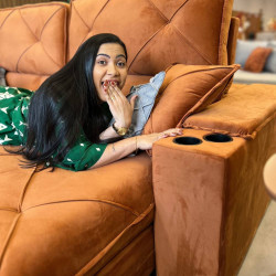 Sofá Armany Retrátil Reclinável C/ Porta Copo 2,50m - Veludo Terracota