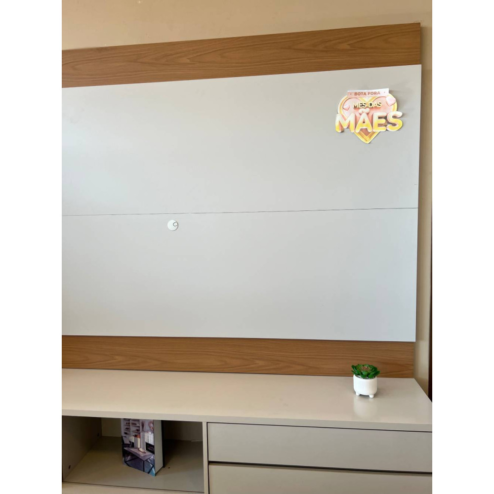 Rack Veneza com Painel Nilo para TVs até 75″ - Off White Matte/Freijó