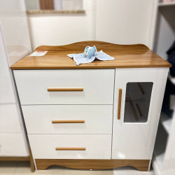 Cômoda Clara c/ 1 Porta e 3 Gavetas - Móveis Peroba - Branco Brilho / Amêndoa