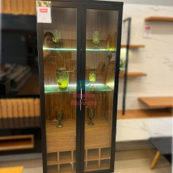 Cristaleira Patroa c/ 2 Portas e 1 Gaveta - Preto Fosco / Noce Milano